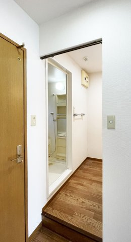 フォブール佐古　A棟の居間・リビング