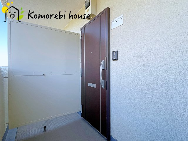 コスモ大宮日進の玄関|26.1.31撮影済み