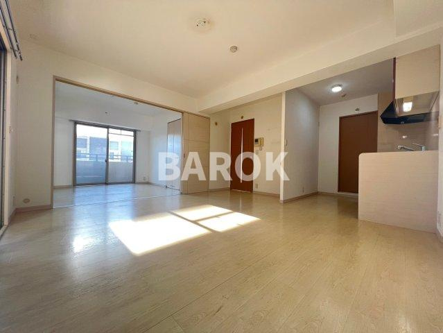 ツインリバーマーレの居間・リビング