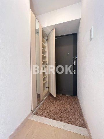 ツインリバーマーレの玄関