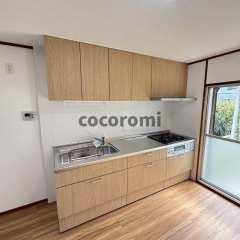 藤が尾車庫付貸家のキッチン