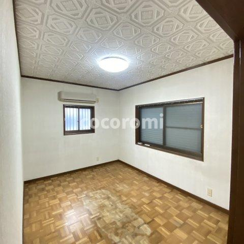 田井町貸家のロビー