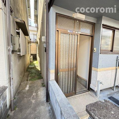 黒原新町テラスのエントランス