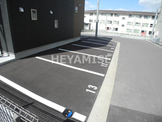 ヴィオラ青葉台の駐車場
