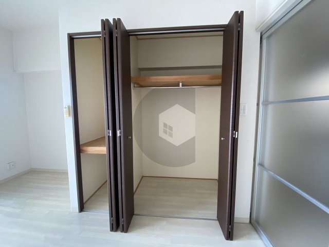 Art Pension高井田の収納