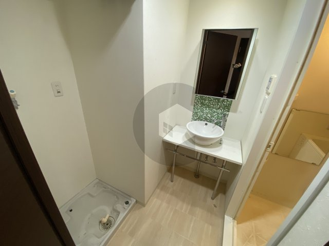 Art Pension高井田の洗面所