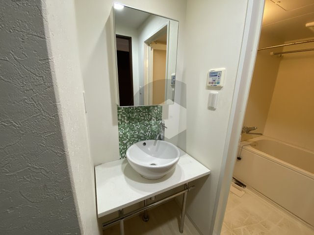 Art Pension高井田の独立洗面台