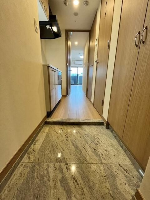 ルーブル池袋弐番館の玄関