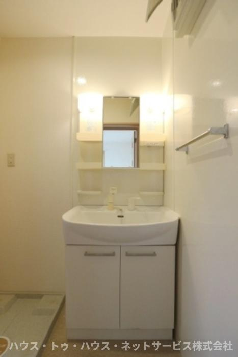 ヴィルヌープ　Ⅲの洗面所