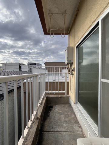 ワイエスハイツのバルコニー