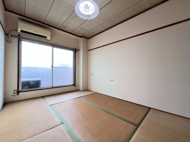 ワイエスハイツの寝室