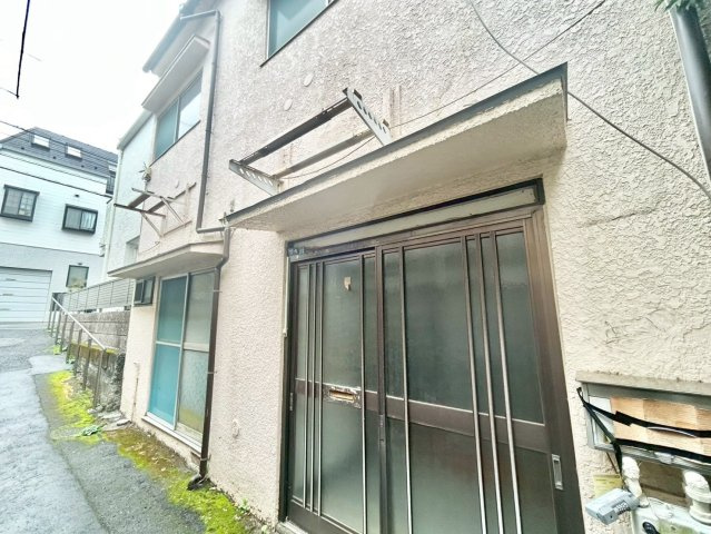 品川区旗の台5丁目　中古戸建の外観|2025.10.24撮影

現地ご見学希望・資料請求などお気軽にお問い合わせ下さい！
03-5990-5201