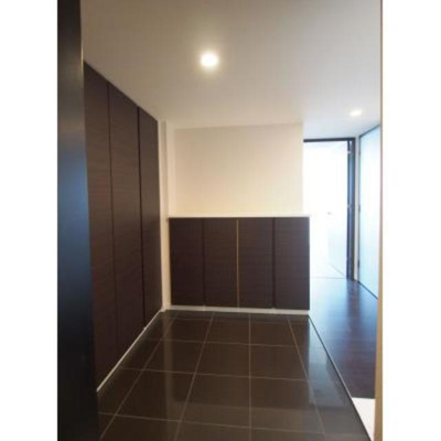 【玄関】 | パークキューブ目黒タワー | ※写真は同タイプ住戸です。