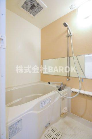 ラ・エスパシオ箱崎の浴室