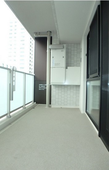 【バルコニー】