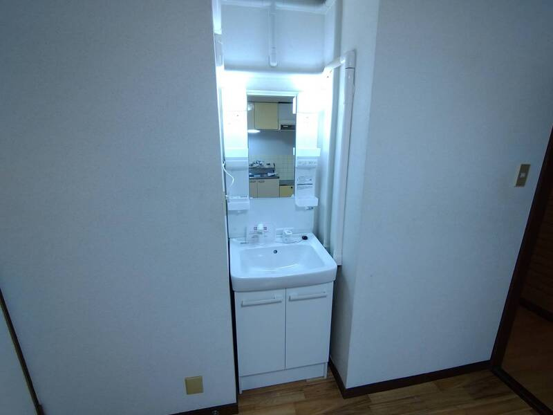 多聞ニューハイツの独立洗面台