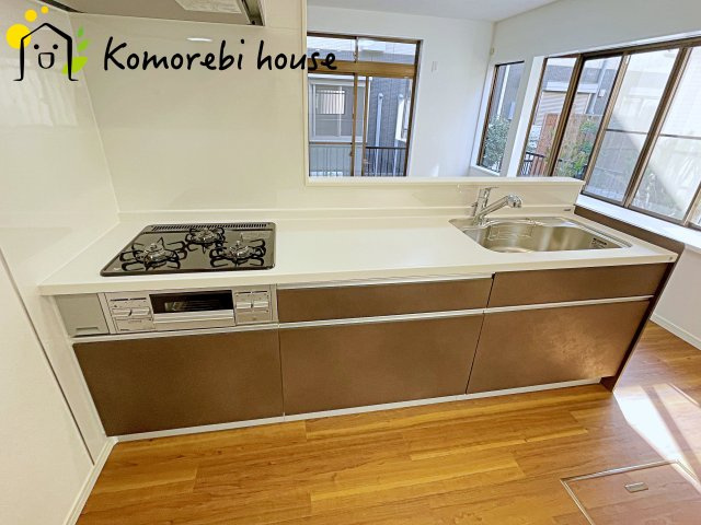 上尾市中妻5丁目　中古一戸建てのキッチン|きれいなキッチンです
