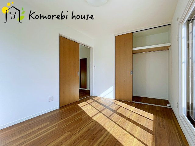 上尾市中妻5丁目　中古一戸建ての寝室|開放的な寝室です