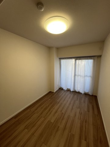 サーパス柏の洋室