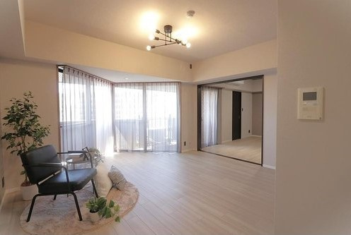 朝日プラザアルティマタワーズ　11階の居間・リビング