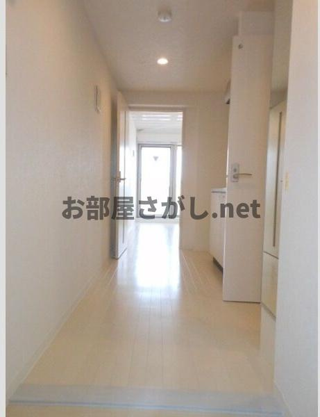 【7万円台の白基調のデザイナーズ！】オットーデザインマンションの玄関