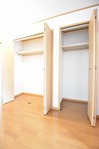 サウスレイクマーサ壱番館　Ⅰの収納