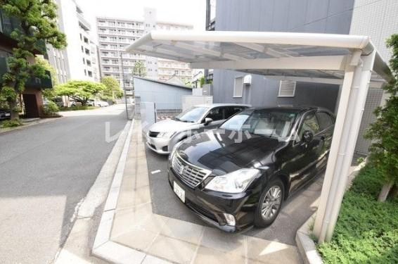 パークフラッツ松戸の駐車場|カースペースがあります