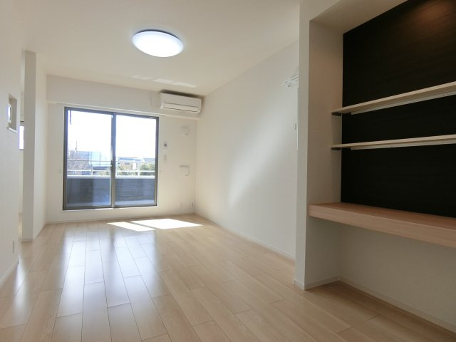 レネージュ　Ｂの居間・リビング