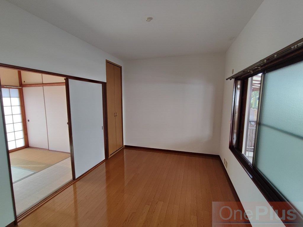 御影郡家２丁目貸家（東側）の寝室