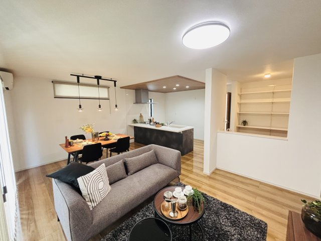 GRAFARE瀬戸市品野町5期｜名古屋市の戸建ならホームアップの浴室|【売主施工例】浴室乾燥機付きで雨の日のお洗濯もラクラク♪