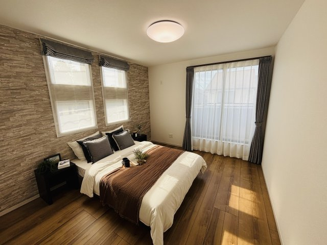 GRAFARE瀬戸市品野町5期｜名古屋市の戸建ならホームアップの洋室|【売主施工例】全室収納付き