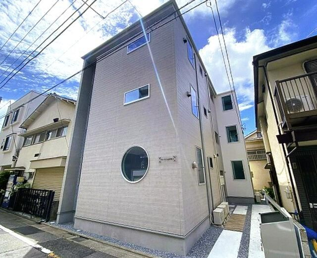 アルクトス志村坂上の外観