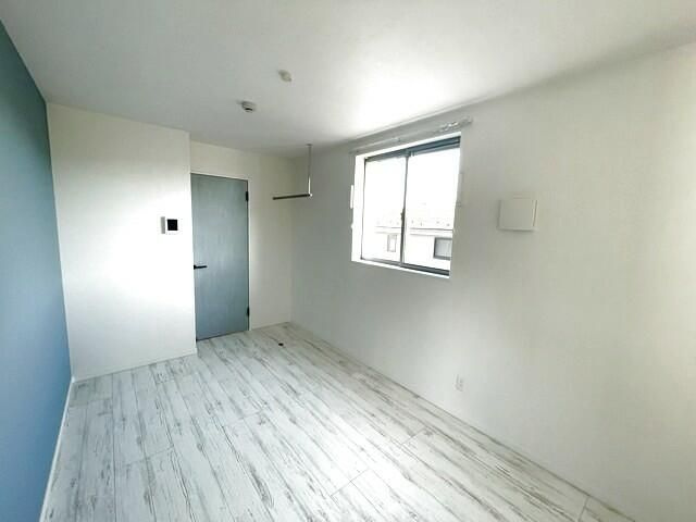 アルクトス志村坂上の居間・リビング