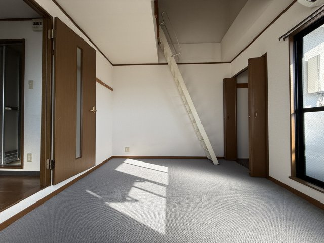 郷原マンションの居間・リビング