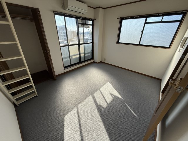 郷原マンションの居間・リビング