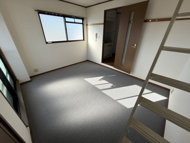 郷原マンションの居間・リビング