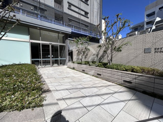 【エントランス】 | エステムコート十三本町　エントランス
