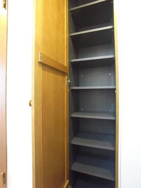 ジュネ本郷の収納