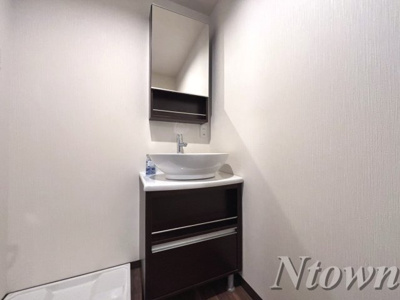 【独立洗面台】 | Creo吹上 | 朝の支度にも助かる、独立の洗髪洗面化粧台