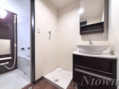 【洗面所】 | Creo吹上 | ゆったりとスペースのある洗面所