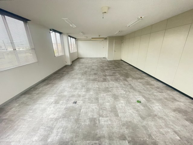 大脇ビルの内装