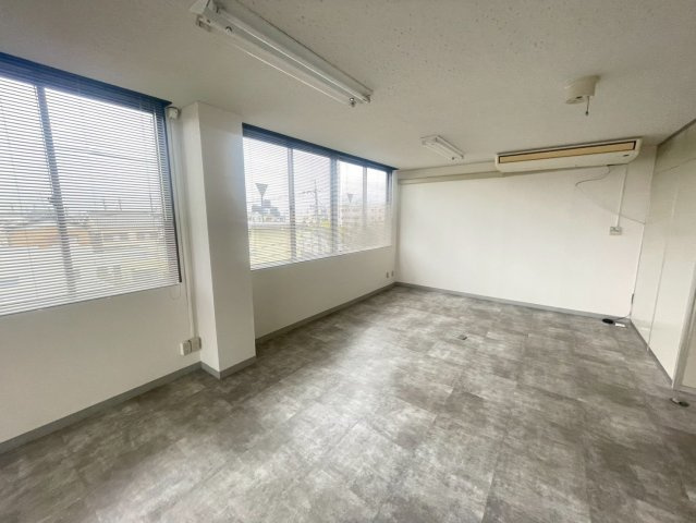大脇ビルの内装