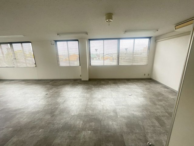 大脇ビルの内装