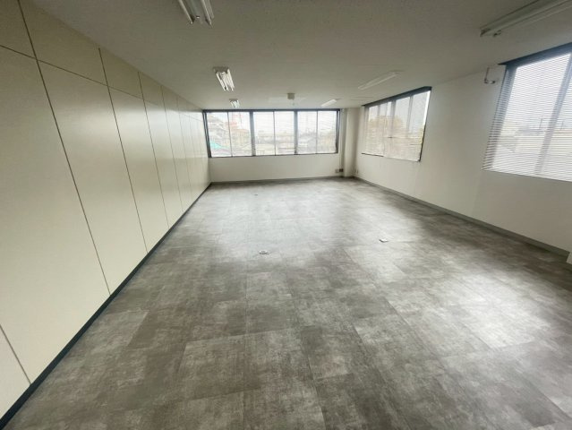 大脇ビルの内装