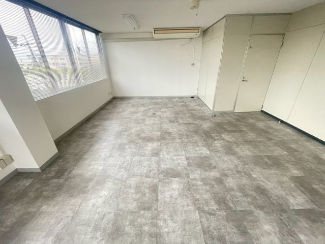 大脇ビルの内装
