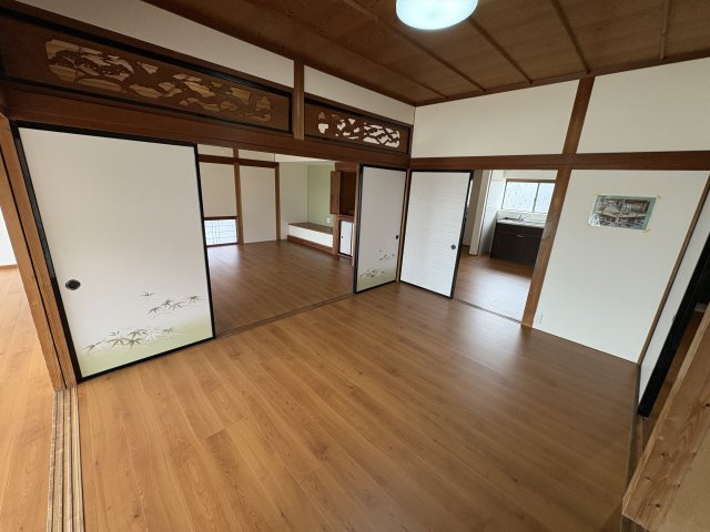 出雲市東福町の中古一戸建の洋室|畳からフローリングに交換