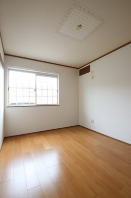 【寝室】 | ブルーメ・バージェ