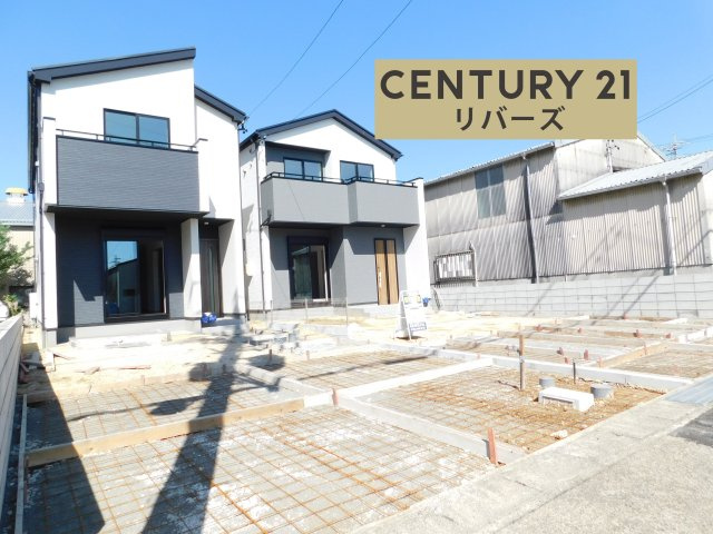 名古屋市西区見寄町の新築一戸建の前面道路含む現地写真|☆１号棟☆　　いつでもご案内出来ます♪（お問合せ当日、平日、水曜、夜間もＯＫ）　南面道路！　敷地４０坪超！　駐車並列２台ＯＫ！　スーパーやコンビニ、小・中学校など周辺環境充実♪