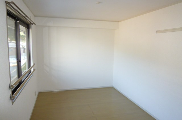 エステート宗崎【10,000円キャッシュバック対象物件】の寝室|ゆとりの広さです