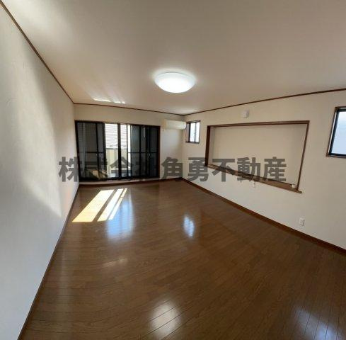 小田原市別堀　中古一戸建ての洋室|洋室
